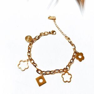 Good flower bracelet #1022